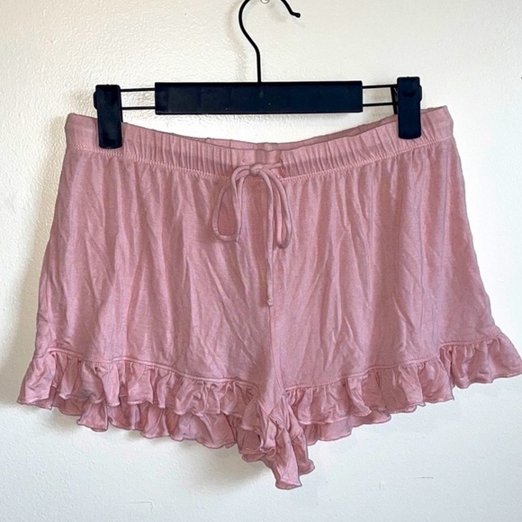 Shorts - Picture 1 of 4